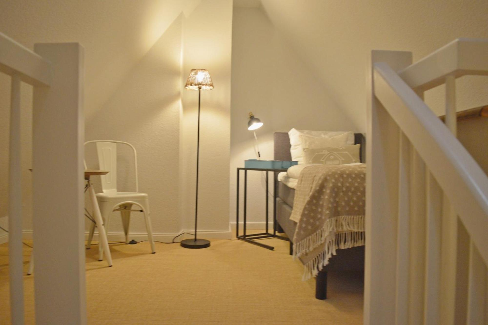 Morderne 3-Zimmerwohnung In Einer Hausscheibe Unter Reet 베스터란트 외부 사진