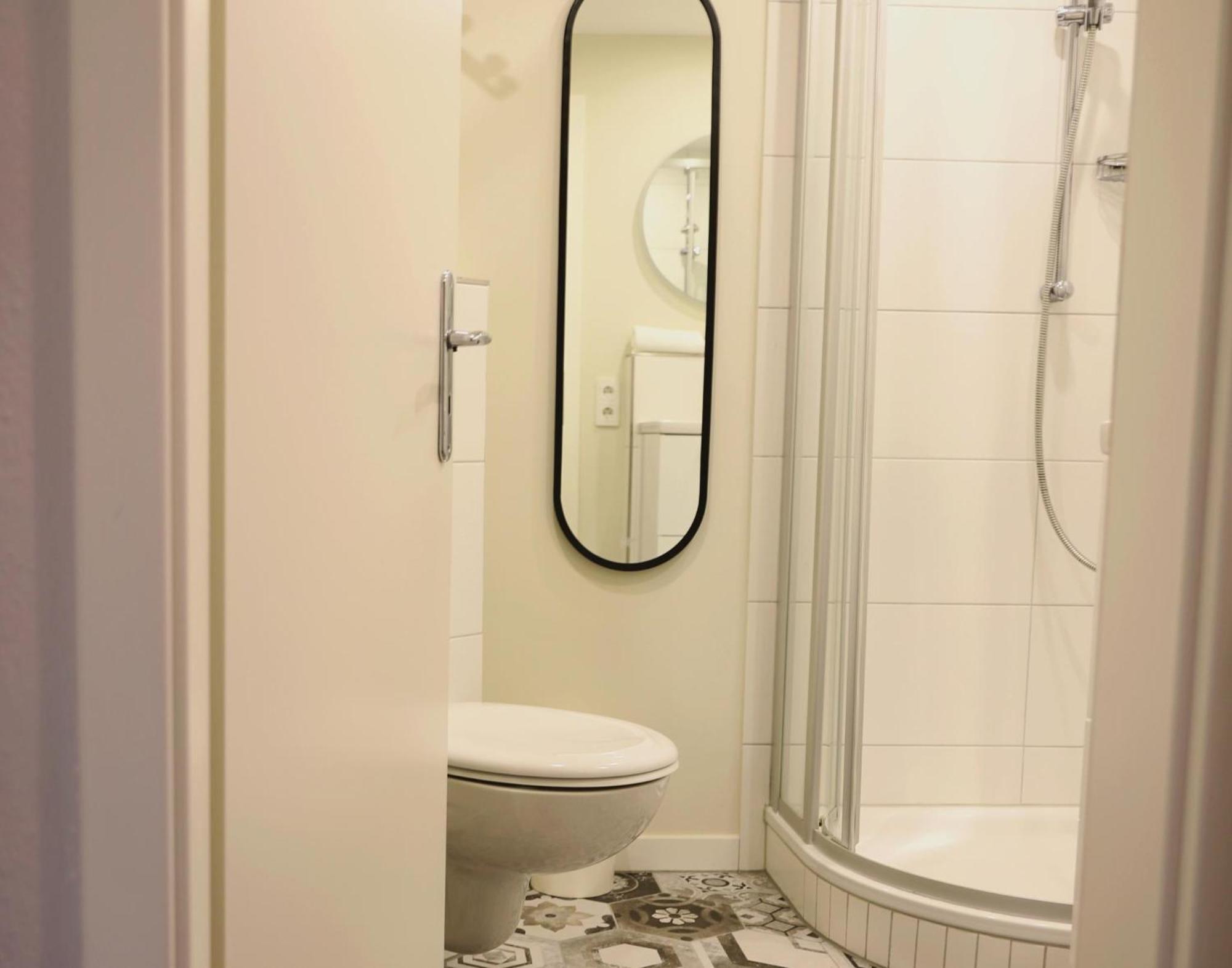 Morderne 3-Zimmerwohnung In Einer Hausscheibe Unter Reet 베스터란트 외부 사진