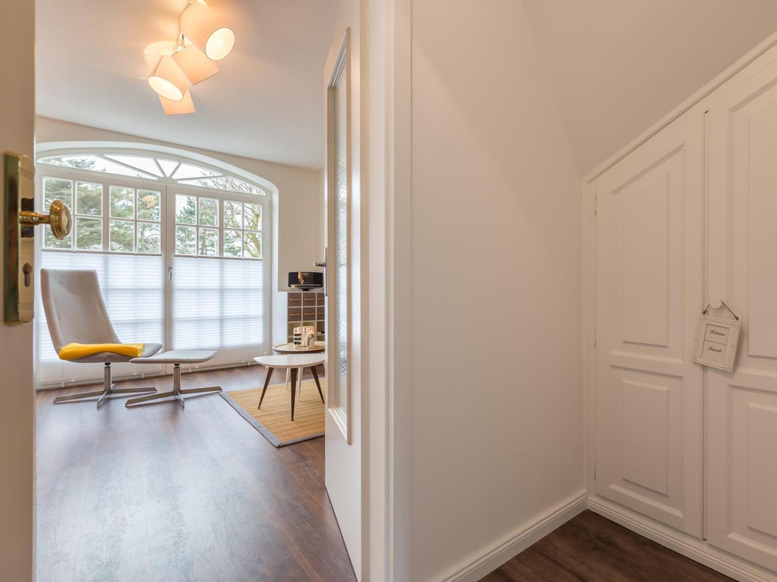 Morderne 3-Zimmerwohnung In Einer Hausscheibe Unter Reet 베스터란트 외부 사진